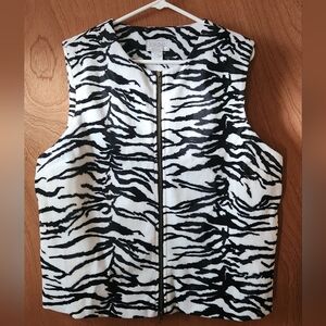 Jordan Black and White Zebra Print Vest New Without Tags